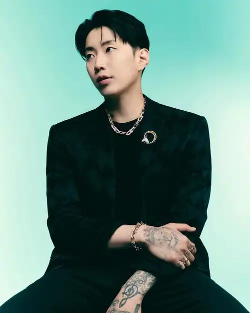 这男人也太帅了吧呜呜呜