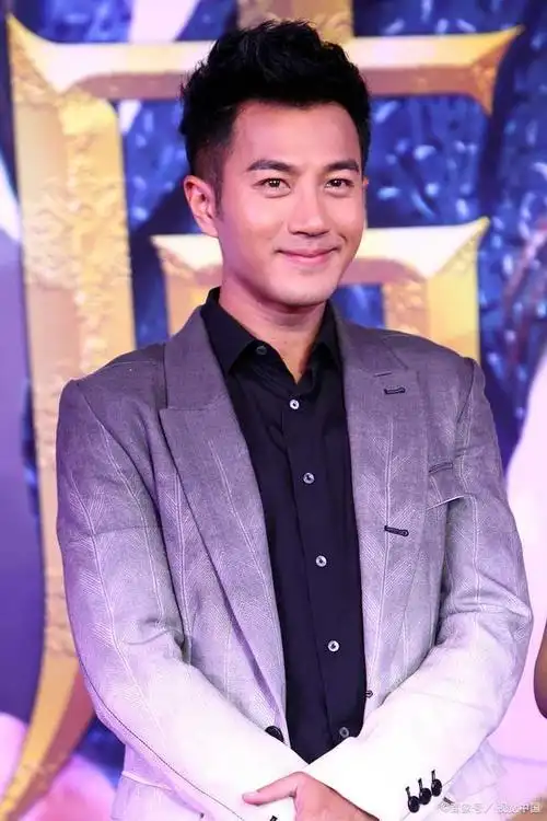 最近,香港媒体拍到了刘恺威接小糯米放学的照片,引发了广泛关注.