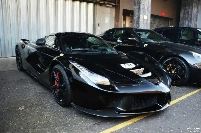 极致黑超跑法拉利laferrari完美