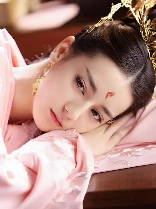 凤九迪丽热巴三生三世十里桃花