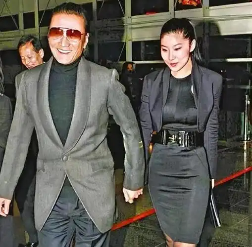 和谢贤交往12年分手后拿到2000万如今38岁的coco过得怎样了