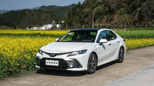 这两款热销20万级丰田轿车 选谁更合适?