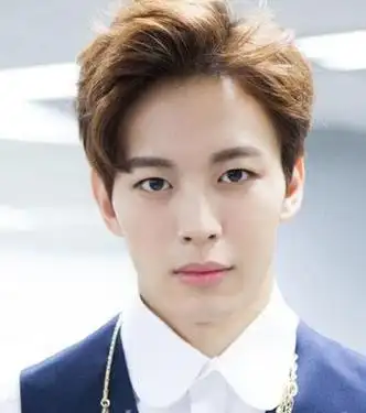 男生流行发型趋势图 清新时尚小文艺造型