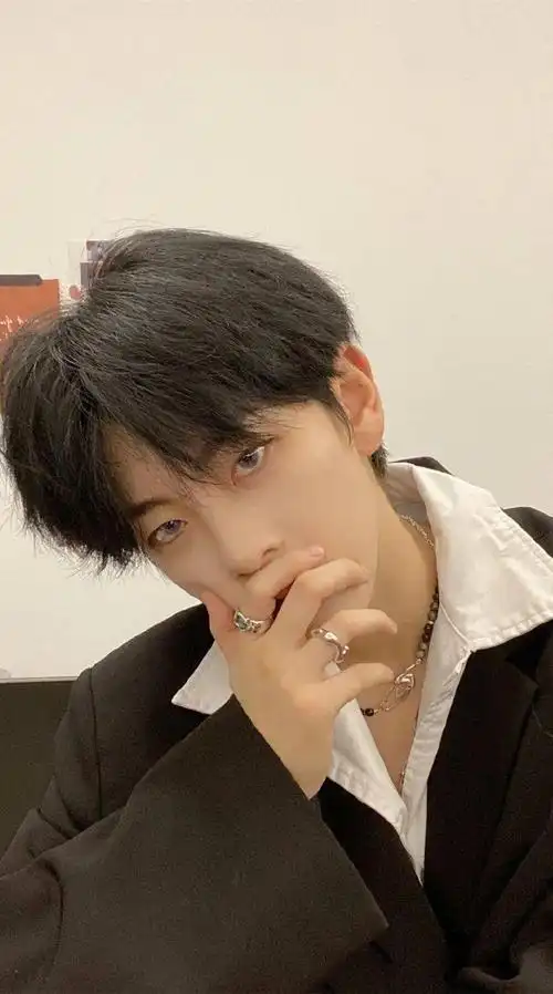 手机壁纸创造营刘梦