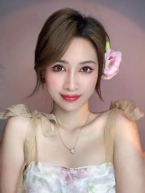 中山化妆造型纯欲美女