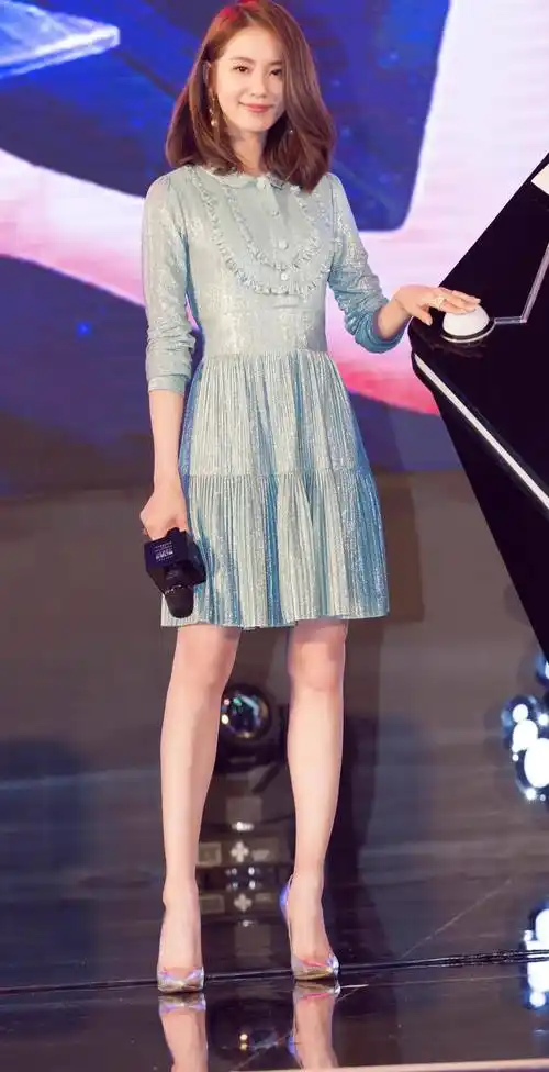 刘诗诗的尖头高跟鞋美艳图片_明星_女神_连衣裙