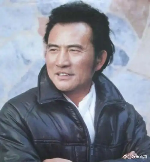 硬汉杨在葆36岁入狱47岁丧妻61岁儿子患病85岁时最终病逝