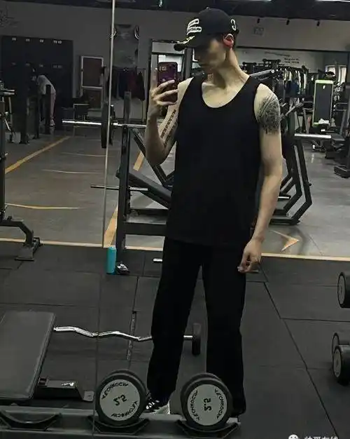 肖凯中_身材_肌肉