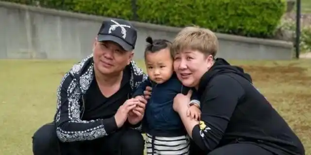 在郭德纲落魄时离婚,抛下4岁郭麒麟远走日本的胡中惠,现状如何