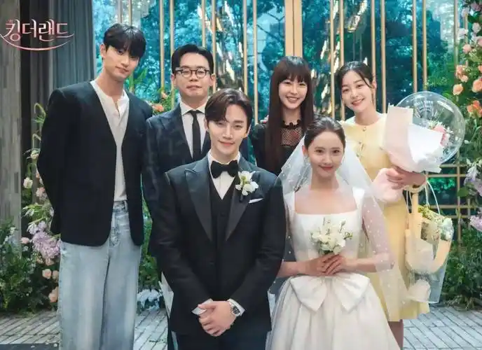 《王之国》大结局,粉丝:现实再来一次_林允儿_李俊昊_婚礼