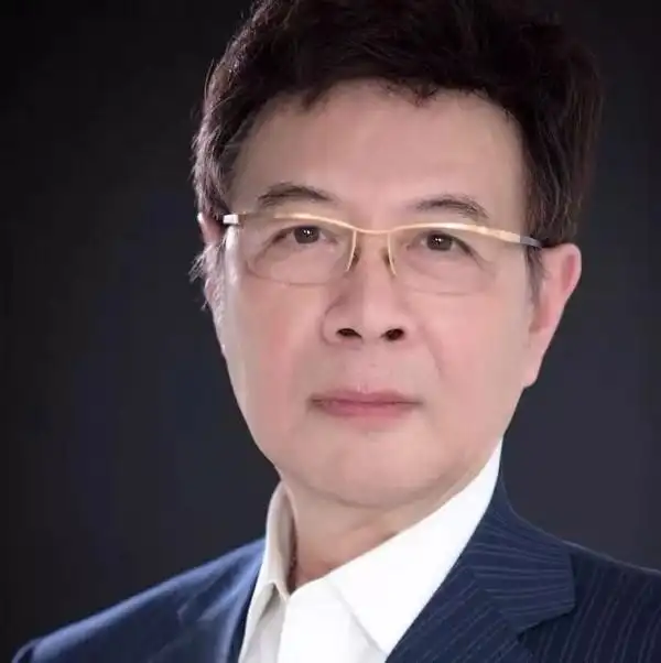 致黄浦江你在流动我心泪随动作者何建明朗诵陈少泽