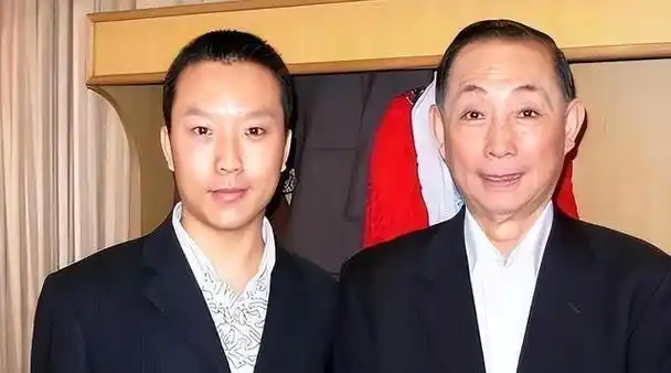 "跳梁小丑"李玉刚摔下神坛,不再被世界宽容,梅葆玖:死不原谅