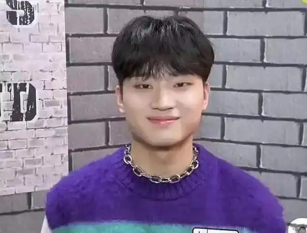 方形大饼脸变花美男