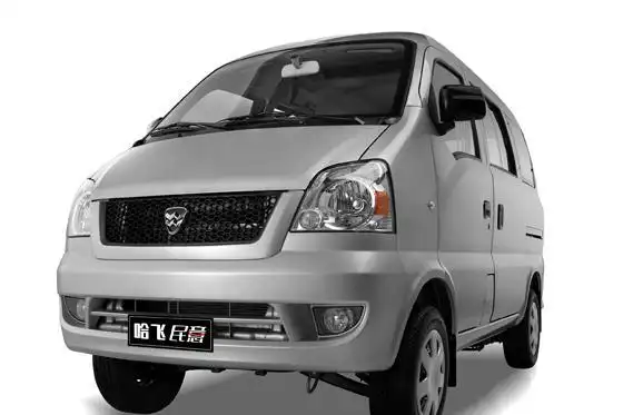 货拉拉微面指的是用来运营货拉拉的微型面包车,是一种小型的客货两用