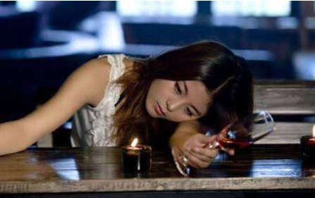 喝酒的女人,才懂风情,最有味!