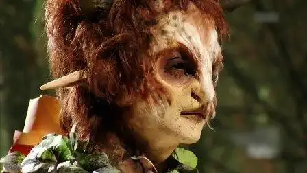 美丽的半羊人踏着曼妙的步子前来,那婀娜多姿的站姿让人陶醉