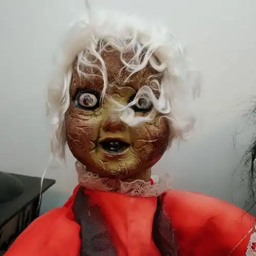 万圣节电动行走鬼娃娃场景氛围布置装饰道具酒吧鬼屋密室摆饰