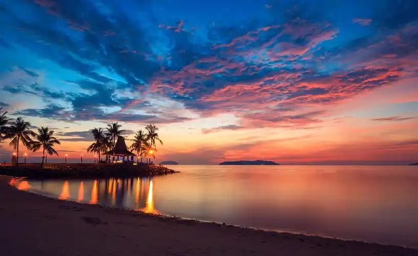 摩羯座男人总喜欢说我想你,我爱你是不是真的爱上了她?