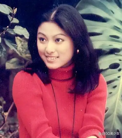 米雪第一部金庸剧女主成龙追求她多年失败66岁近照好似少女