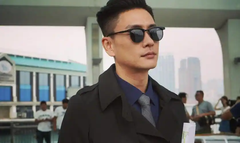 黄宗泽年龄40岁身材却像20岁,散发着成熟男人魅力,运动帮助了他