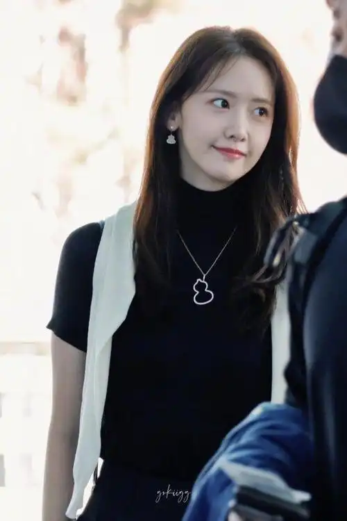 韩国"第一美女"林允儿,眼勾魂腿迷人,可惜她是韩国人|娱乐圈|少女时代