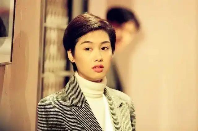 私荐||你还记得港风回忆杀里那些飒爽的短发美人么?