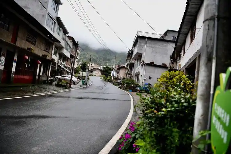 浙江新农村——走进烟雨蒙胧五蒲村
