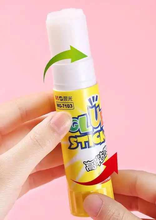 麒柠晨光果冻无甲醛固体胶学生用高粘度儿童幼儿园手工可爱小学生胶棒