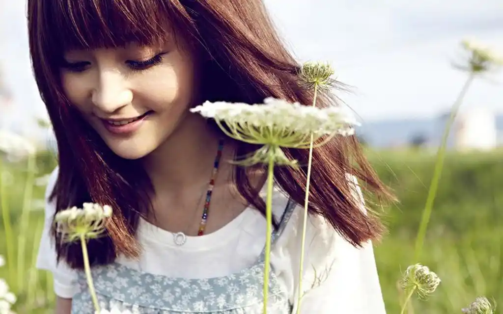 花间少女姚笛,高清壁纸图片,大陆美女-回车桌面