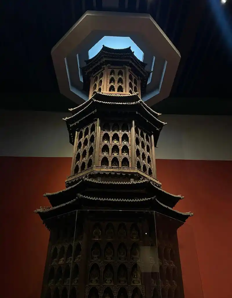 洛阳博物馆风月无今古情怀自深浅