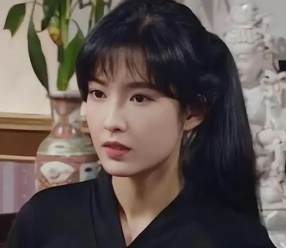 "清纯玉女"周慧敏:选择倪震此生无憾,如今无儿无女也知足