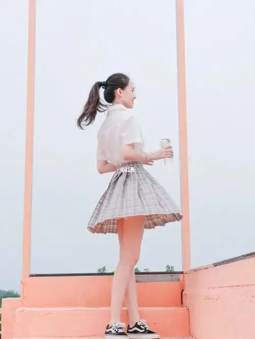 北京五只猫约拍夏日天台和jk也太适配了