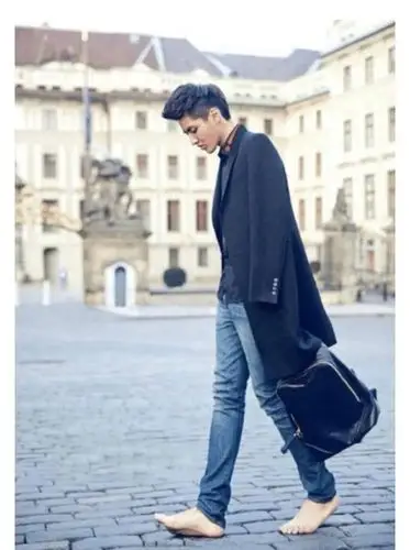 当180cm的罗志祥和187cm的吴亦凡合照时,谁在谎报身高?