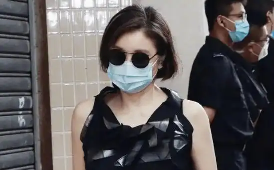 第一位是林凤娇,她也是第一代"二林"之一.