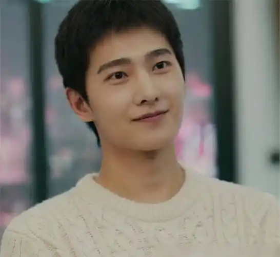 男星卸妆后样子,鹿晗沧桑,王俊凯油腻,看到杨洋不愧是军艺校草_大图