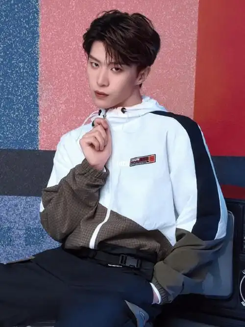 范丞丞特步品牌代言人