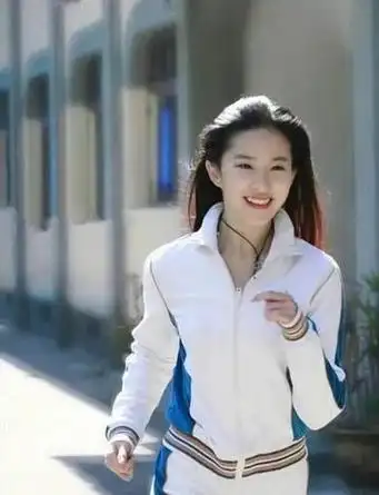 刘亦菲母亲刘晓莉难忘与女儿美国打拼岁月余生希望她找个好男人