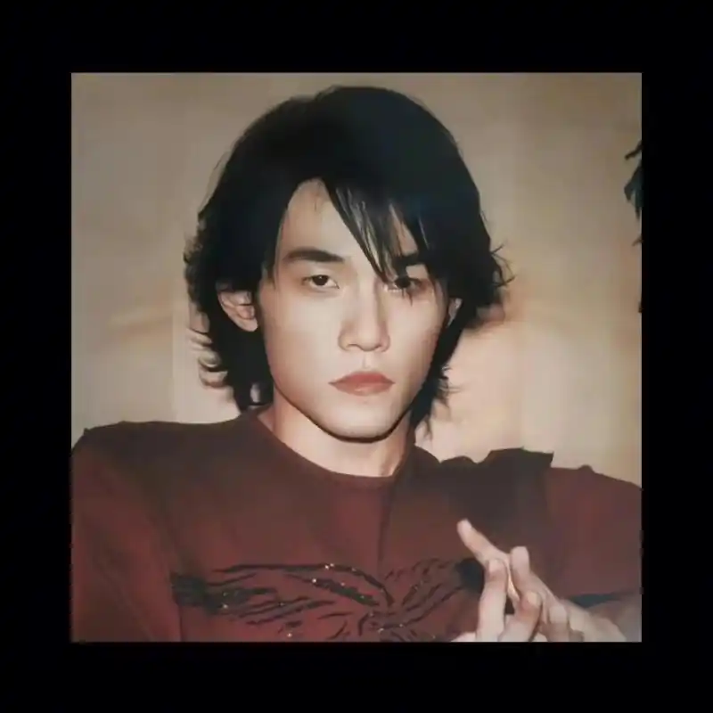 周杰伦个人资料和简历(歌手周杰伦出生家世及个人经历)-壹晶度