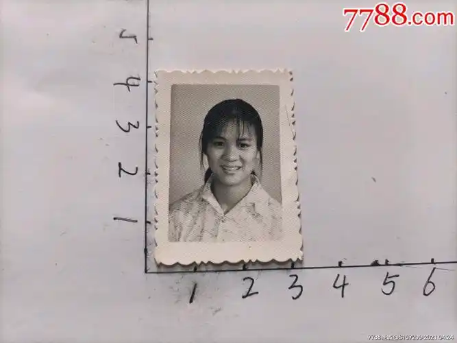 80年代女士证件照_老照片_大雄集藏【7788收藏__收藏热线】