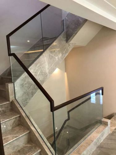 北京楼梯玻璃扶手专业定制别墅玻璃楼梯护栏自楼梯护栏定做现代简已售