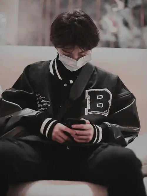 写在前面穿上鞋身高177 体重103 下单的m之前看到图一就已经被马嘉祺