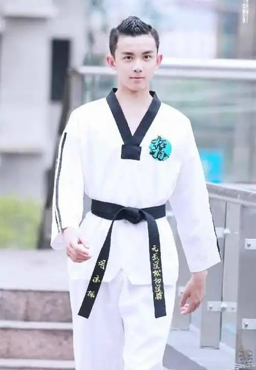 从刘楚恬到阿拉蕾再到韩昊霖,童星转型艰辛,张子枫,吴磊有启示