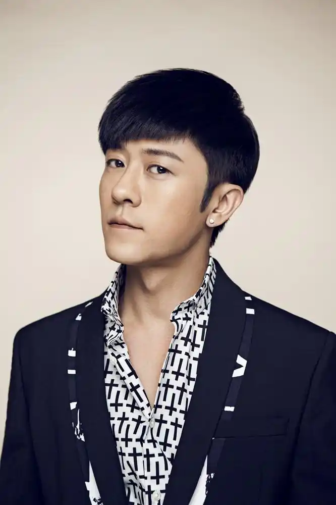 林雨申经纪人公司