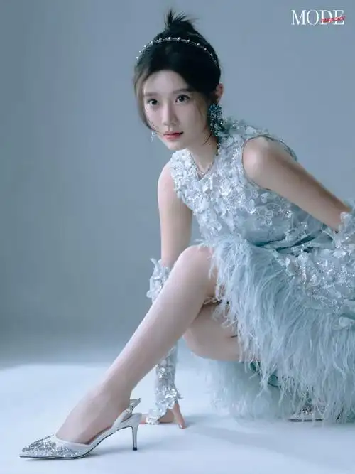 【#modemagazine#】modemagazine超话x@陈意涵estelle.