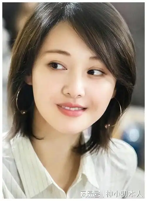 债主从国内追到国外褪去光环的郑爽如今过得如何