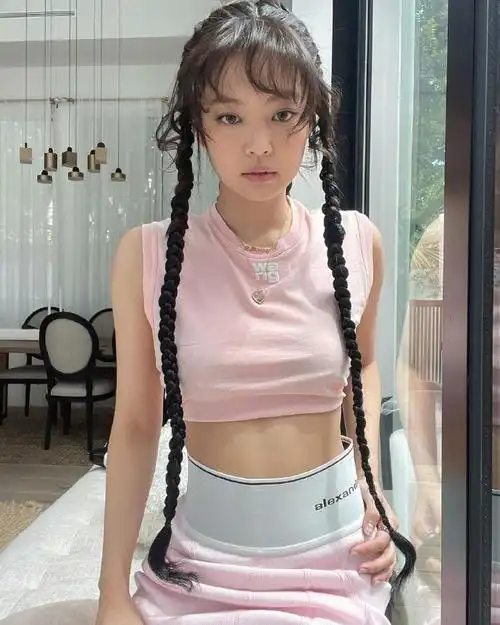 美女身材简直了!#jennie[超话]