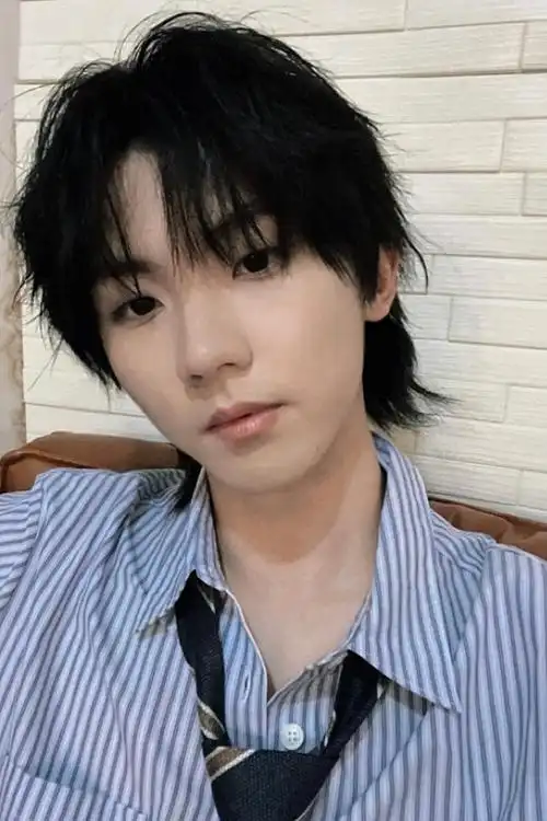 马嘉祺发了30多张照片