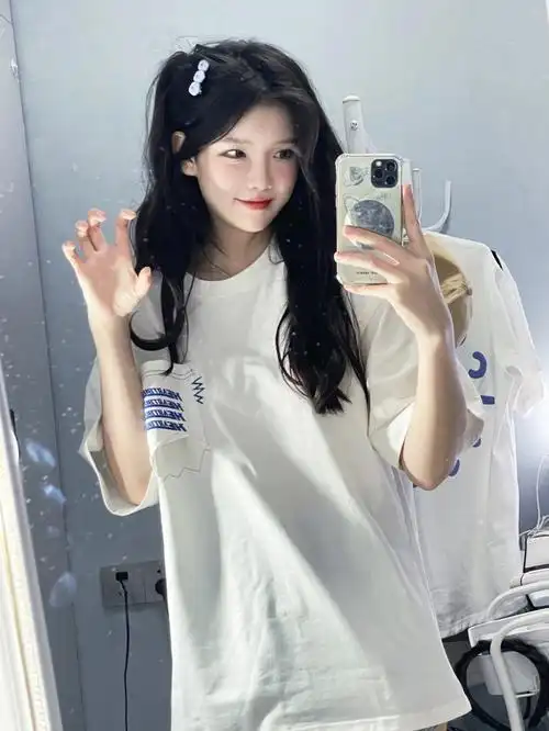 单侧马尾太少女啦