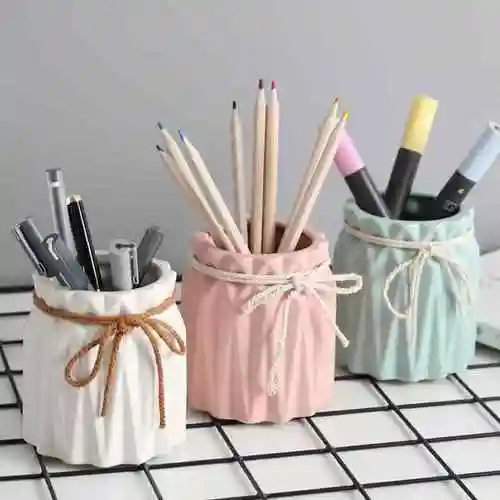 笔筒摆件艺术桌上可爱少女心小物件精致书桌布置摆设装饰收纳笔桶