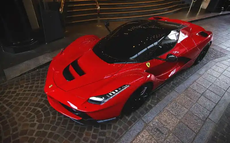 法拉利laferrari,超级跑车,红色壁纸